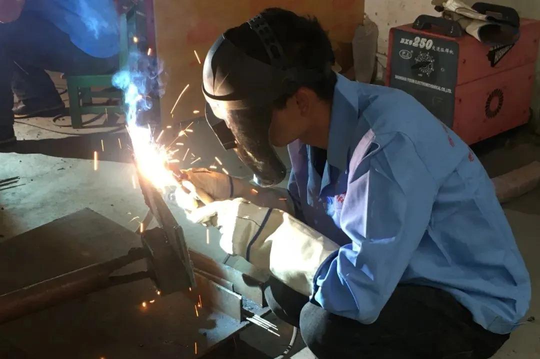 焊接可以从事什么行业,有的人工资3000