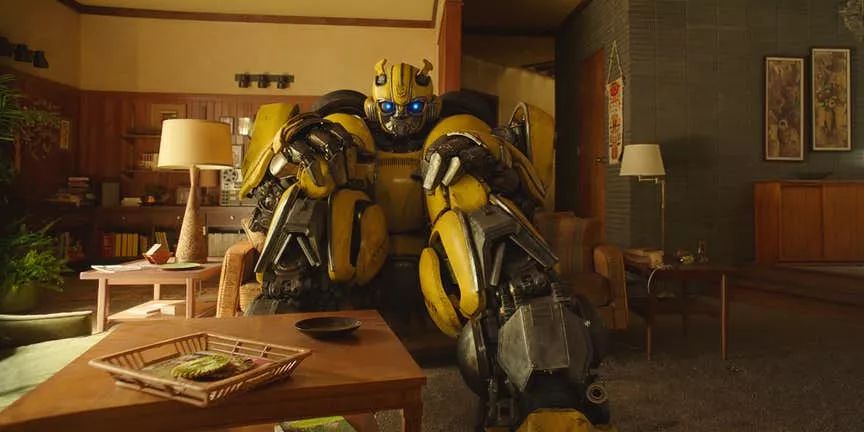 大黄蜂被吐槽又老又丑,大黄蜂为什么变成大众了