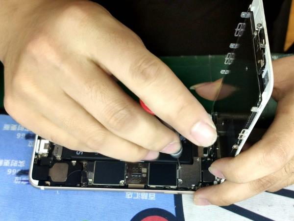 iphone6s更换电池全过程,iphone6s官方电池更换