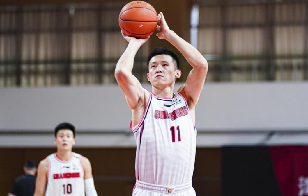 周鹏的接班人！杜锋重用辽宁籍前锋，场均8.2分，代替三分射手