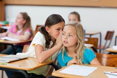 教你一招帮助孩子克服攀比心理,两年级小孩总爱攀比应该怎么教育