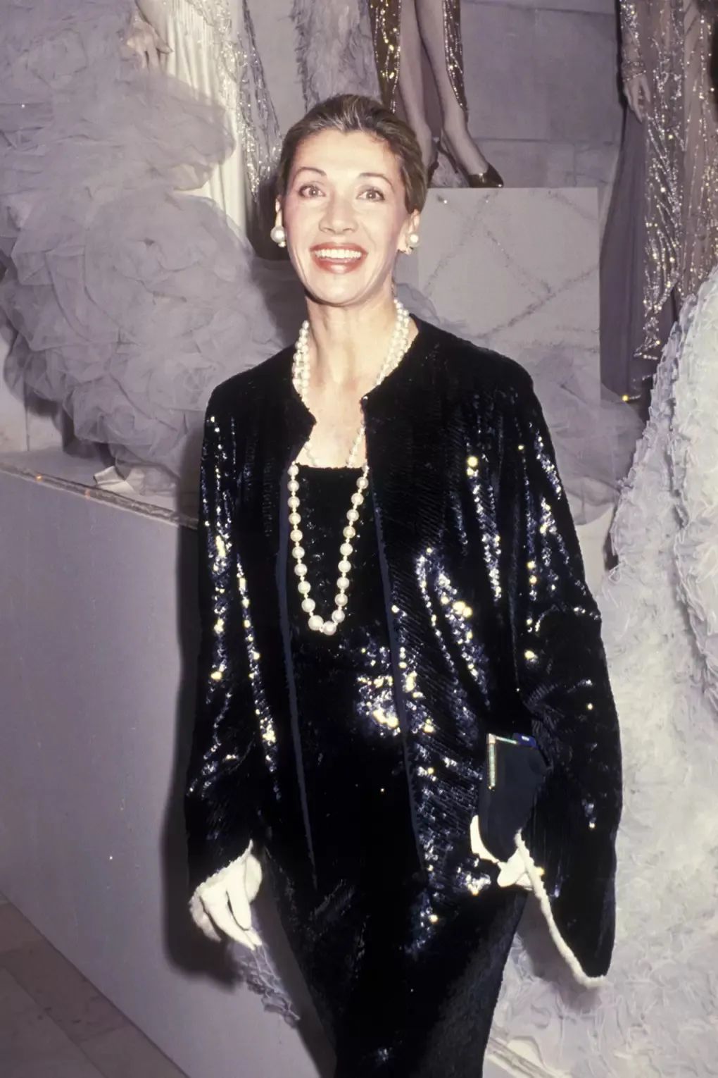 华尔街之狼卖证券片段,华尔街之狼现实主义