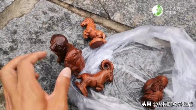 沈阳鲁园古玩城地摊,沈阳鲁园古玩市场大集