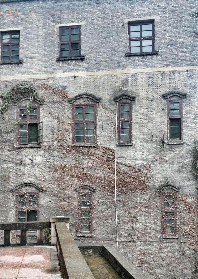 谍战山城是哪里,重庆闹市区一座隐秘的公馆