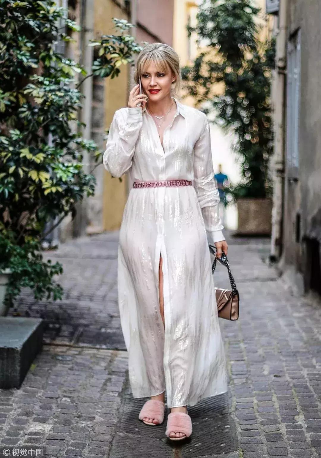 刘雯、倪妮不费力就很时髦原来是脚上的拖鞋太美了