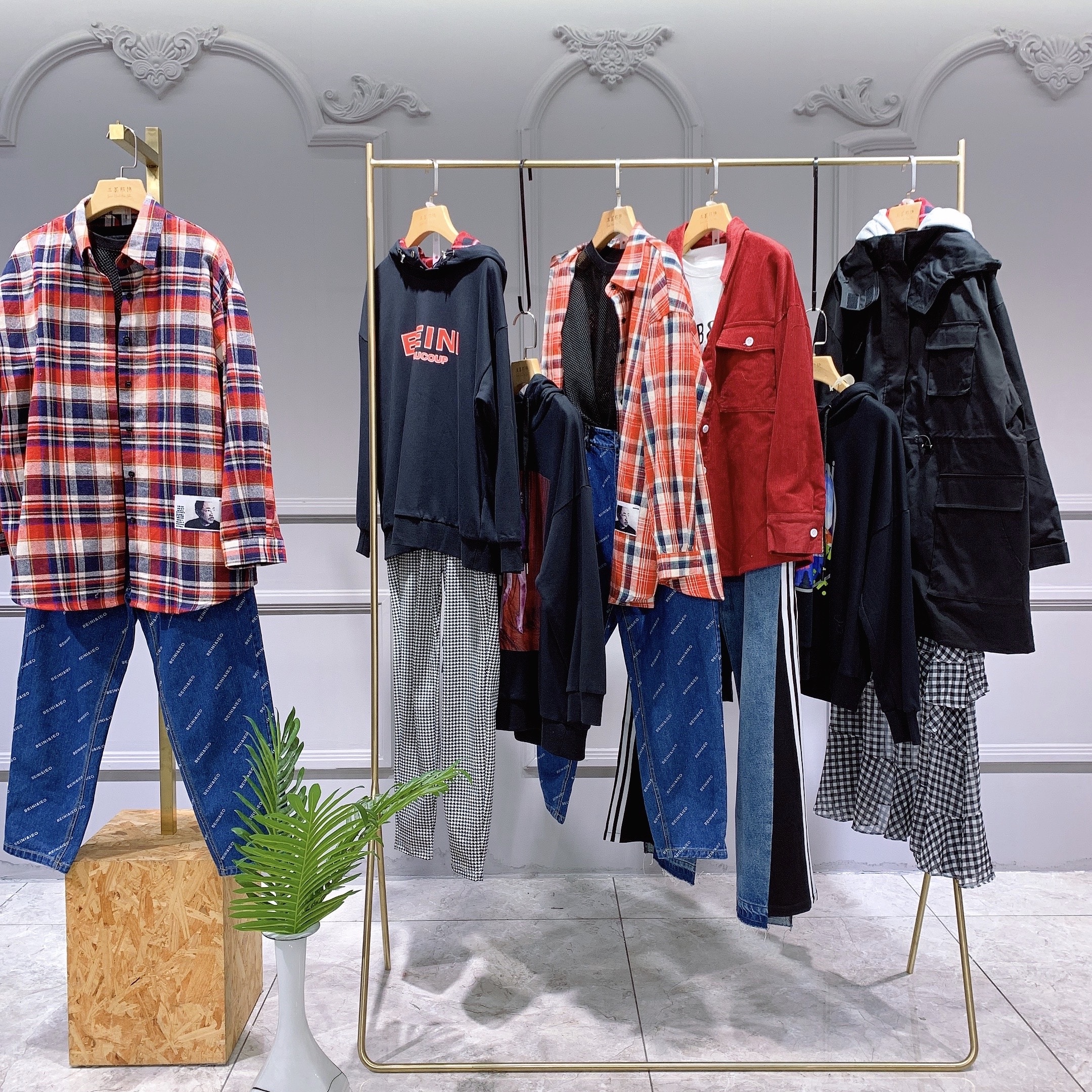 潮牌女装乌丫20秋冬摩安珂直播女装折扣一手货源批发