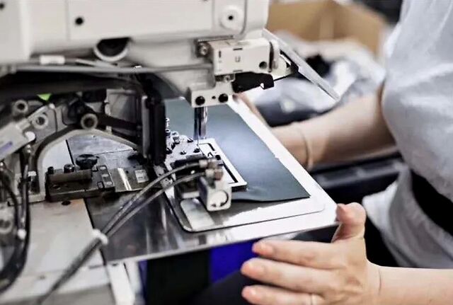 *博兰**基尼口罩，特斯拉呼吸机，阿玛尼防护服，今年的世界太疯狂~