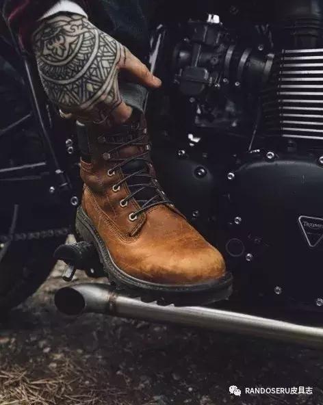 什么鞋能长期穿,羽毛球鞋有必要天天穿吗