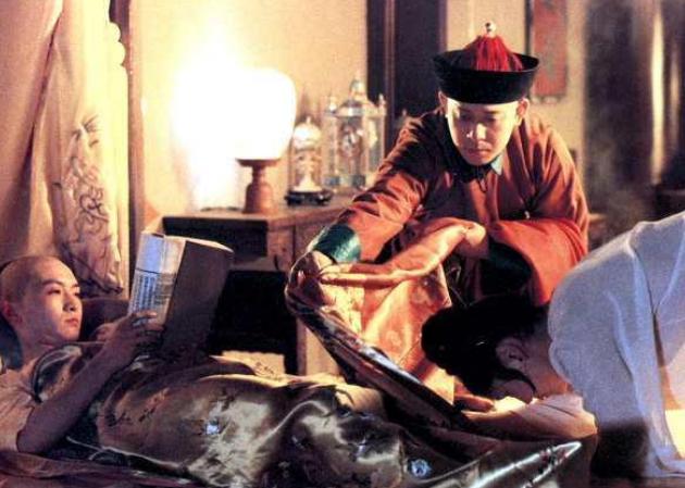 清朝时期故宫住了多少人,故宫皇帝的卧室多少平方