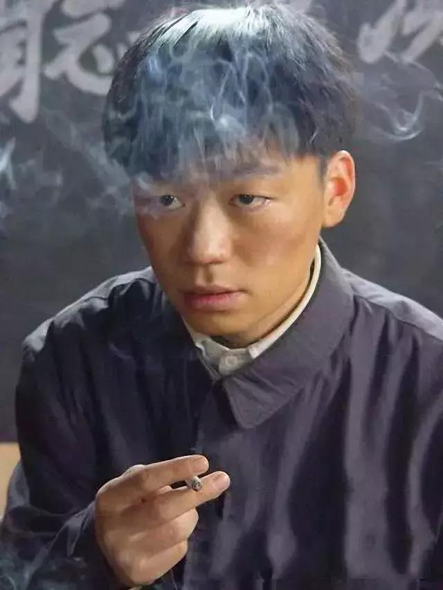 岳云鹏和郭德纲岁数差不多,岳云鹏郭德纲大多少岁