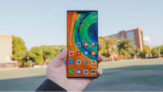 国外手机屏有必要贴膜吗,美国为什么手机屏幕碎了也不贴膜