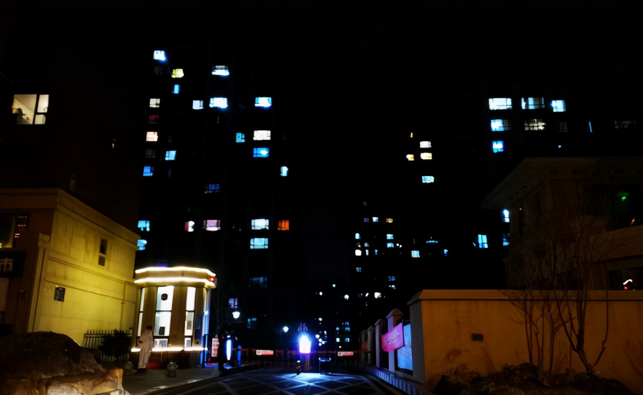 别再黑北湖没人了，停车位都找不着