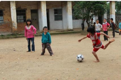 为什么足球是世界第一运动,为什么足球是世界第一运动作文