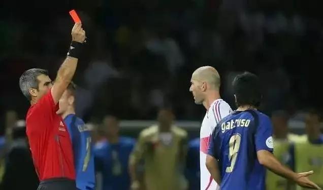 历史足坛百大巨星最新排名,传奇生涯141齐达内