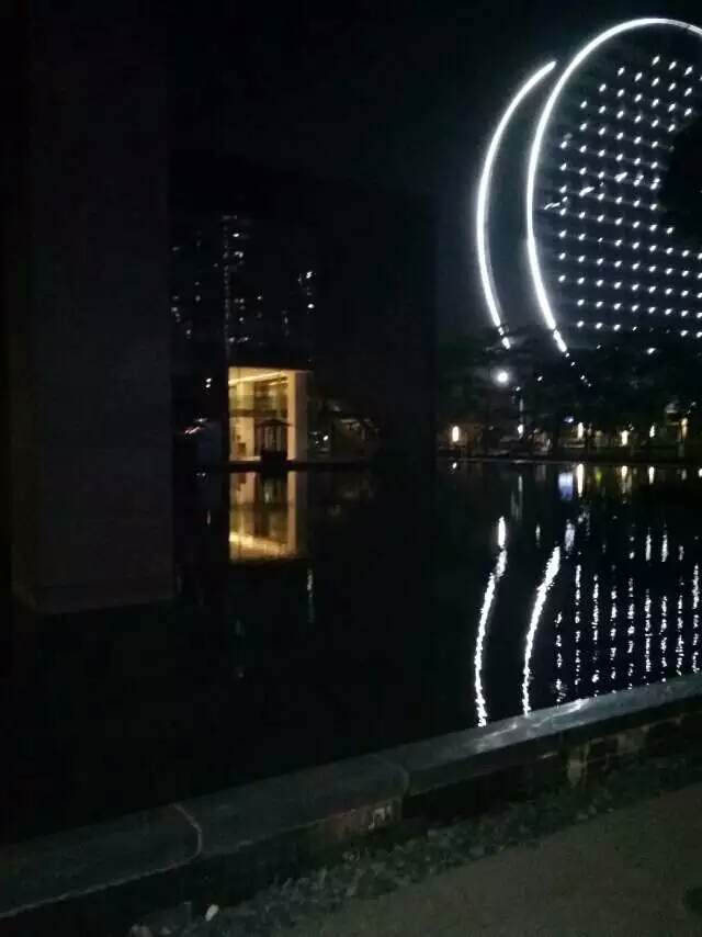 富士康为什么推荐一个人来应聘,富士康打工的小伙子