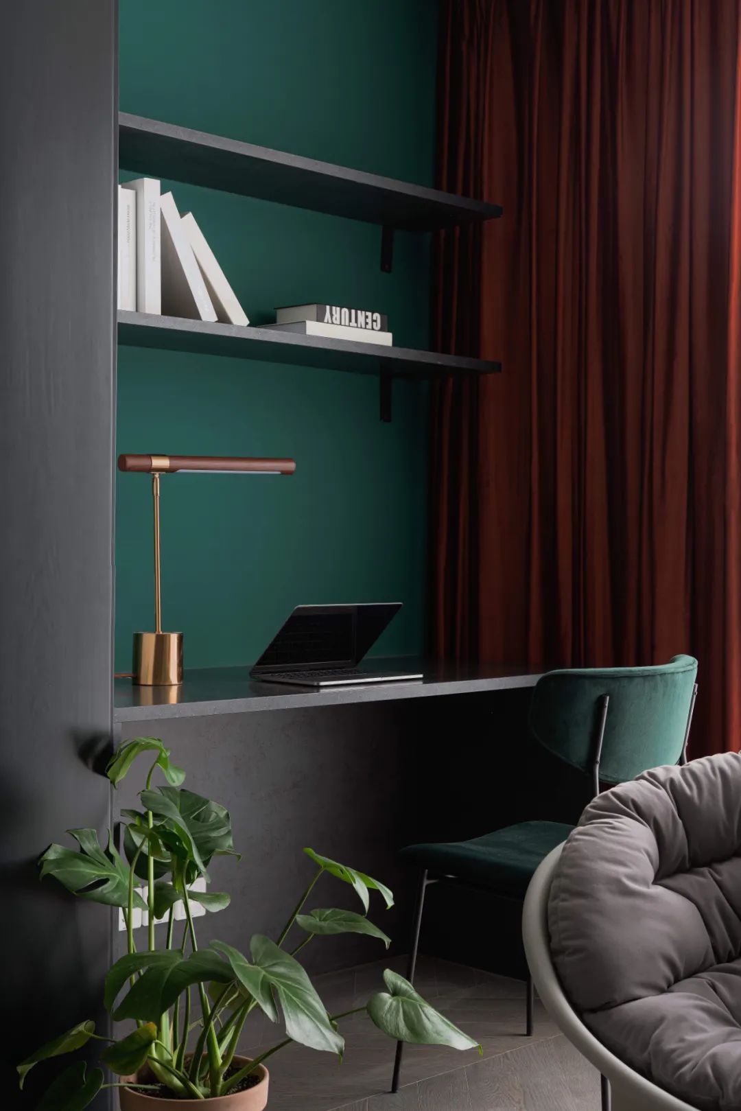 线条、色块和潮玩，这个89㎡比想象中还有料