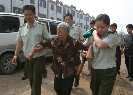 聂海胜：16岁丧父，曾想停学帮妈妈，被“逼”复学后边上学边打工