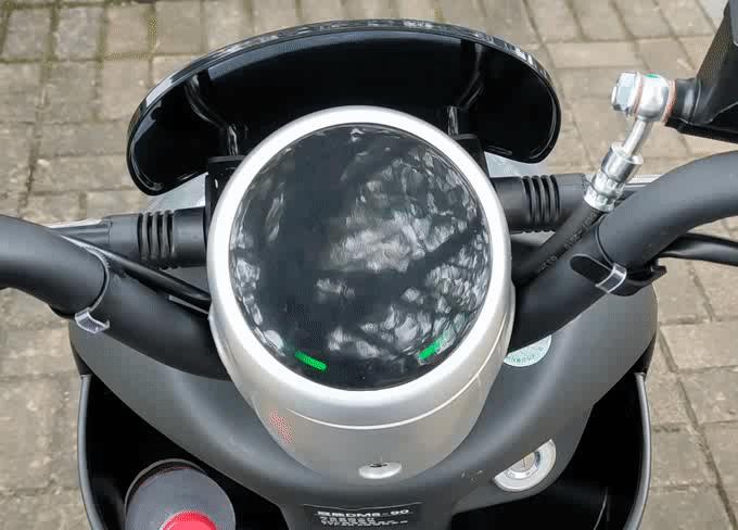 雅迪dm6真实价格,测评一辆1万多的雅迪电动车