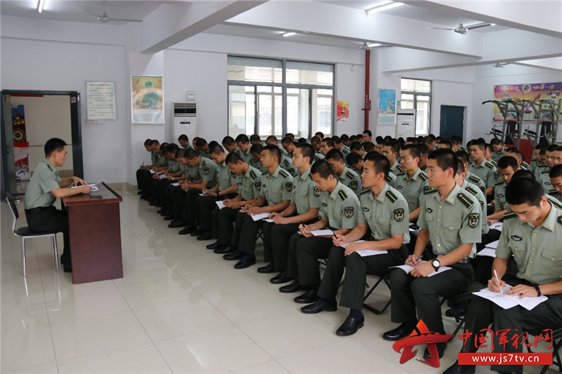 从少尉到上校需要多久,从少尉到上将需要多少年