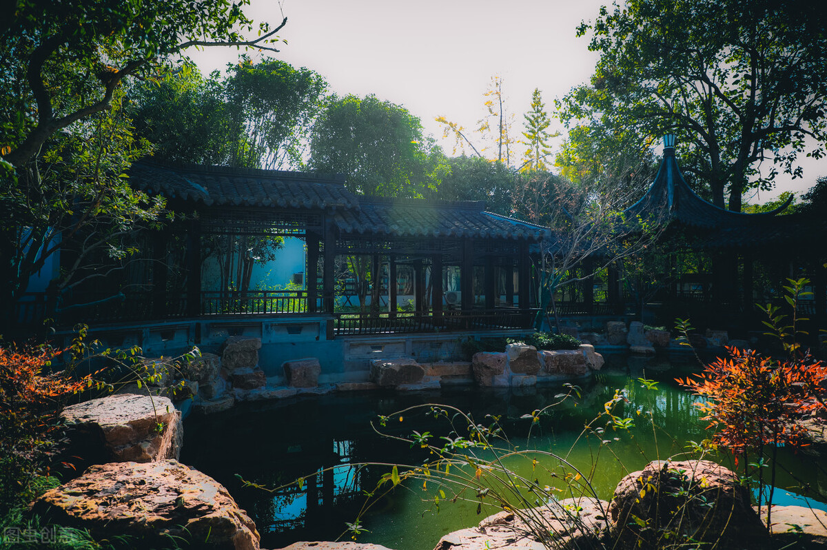 牛郎织女鹊桥相会中国民间故事,讲鹊桥仙纤云弄巧的故事