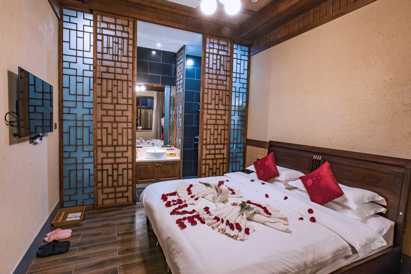 萌娃温泉玩水,灞业3000米温泉带娃攻略