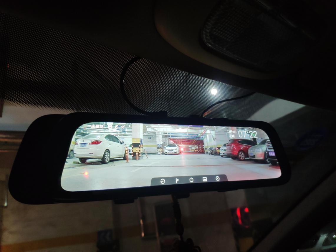 70迈流媒体记录仪后摄像头角度,70迈流媒体记录仪拆解视频