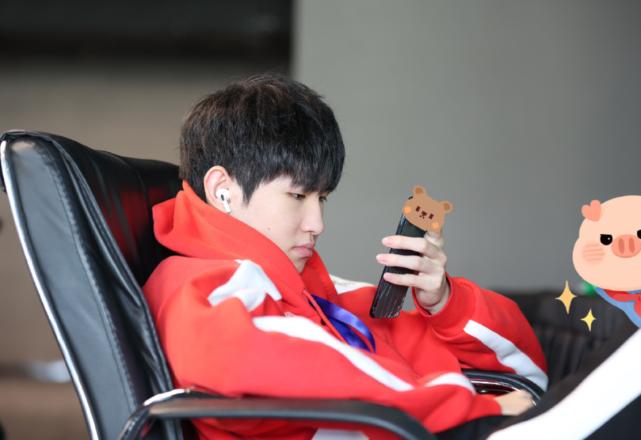 ag初晨四杀各直播间反应,初晨来ag之前的ag首发阵容