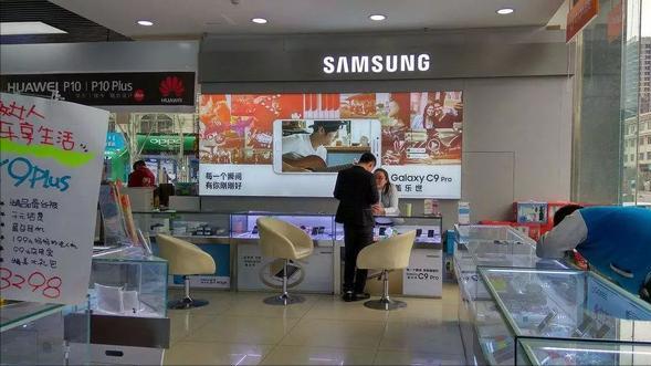 手机实体店生意惨淡如何自救,手机卖场生意惨淡