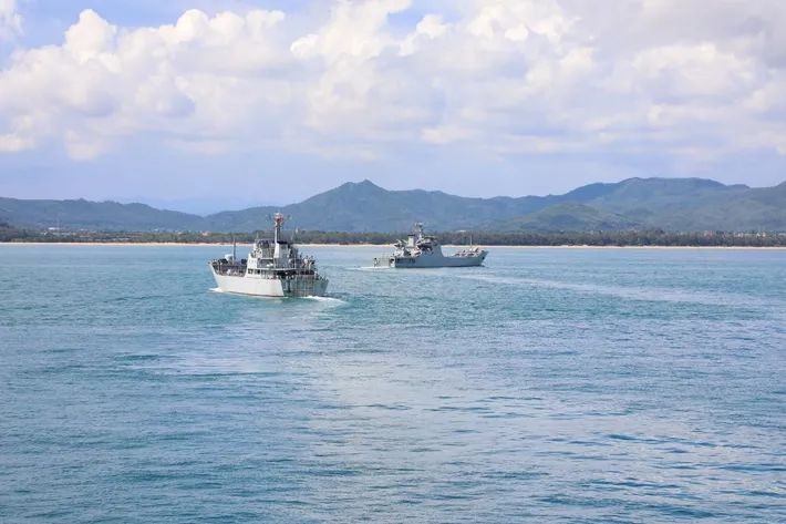 中国在南海海域的一系列行动,中国南海渔民用渔网对付外国军舰