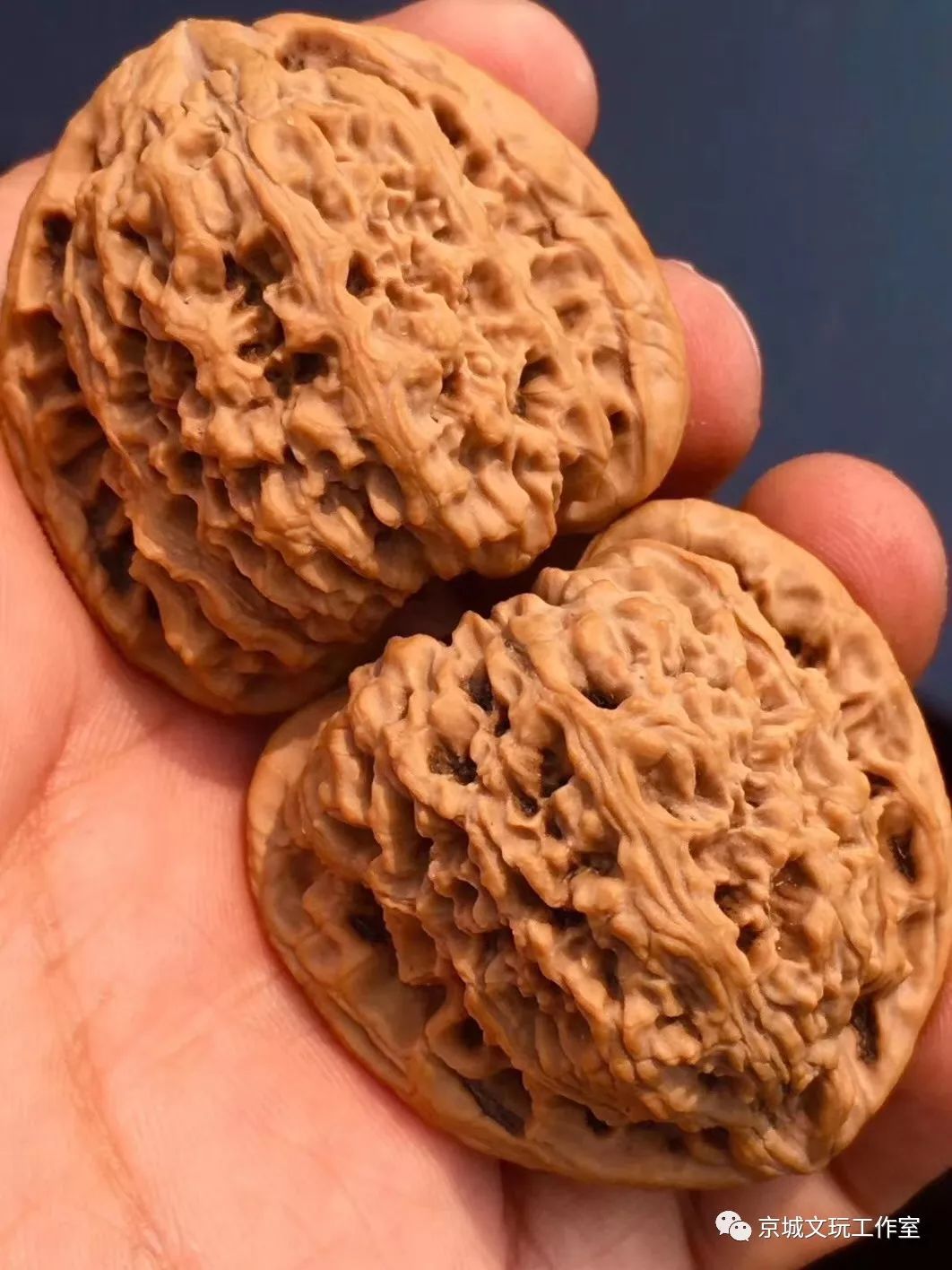 2022目前最火的文玩核桃,最好的文玩核桃品种是哪一种