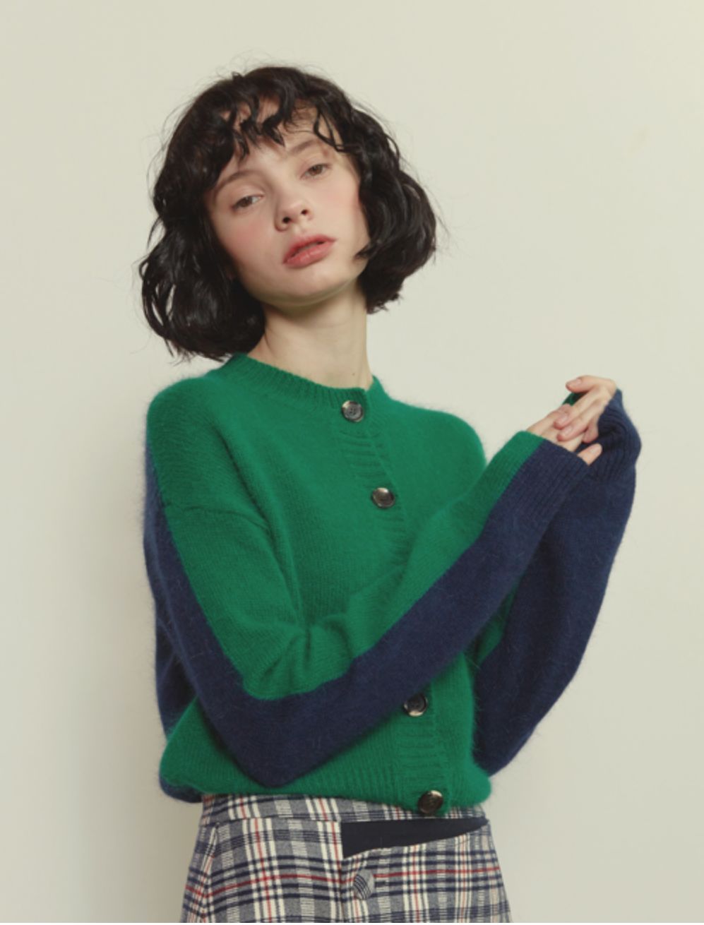 闊╁墽濂充富绌挎惌鍝佺墝,闊╁墽濂宠绌挎惌鍝佺墝