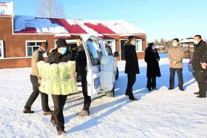 众志成城抗击疫情社工在行动,众志成城抗击疫情一起加油