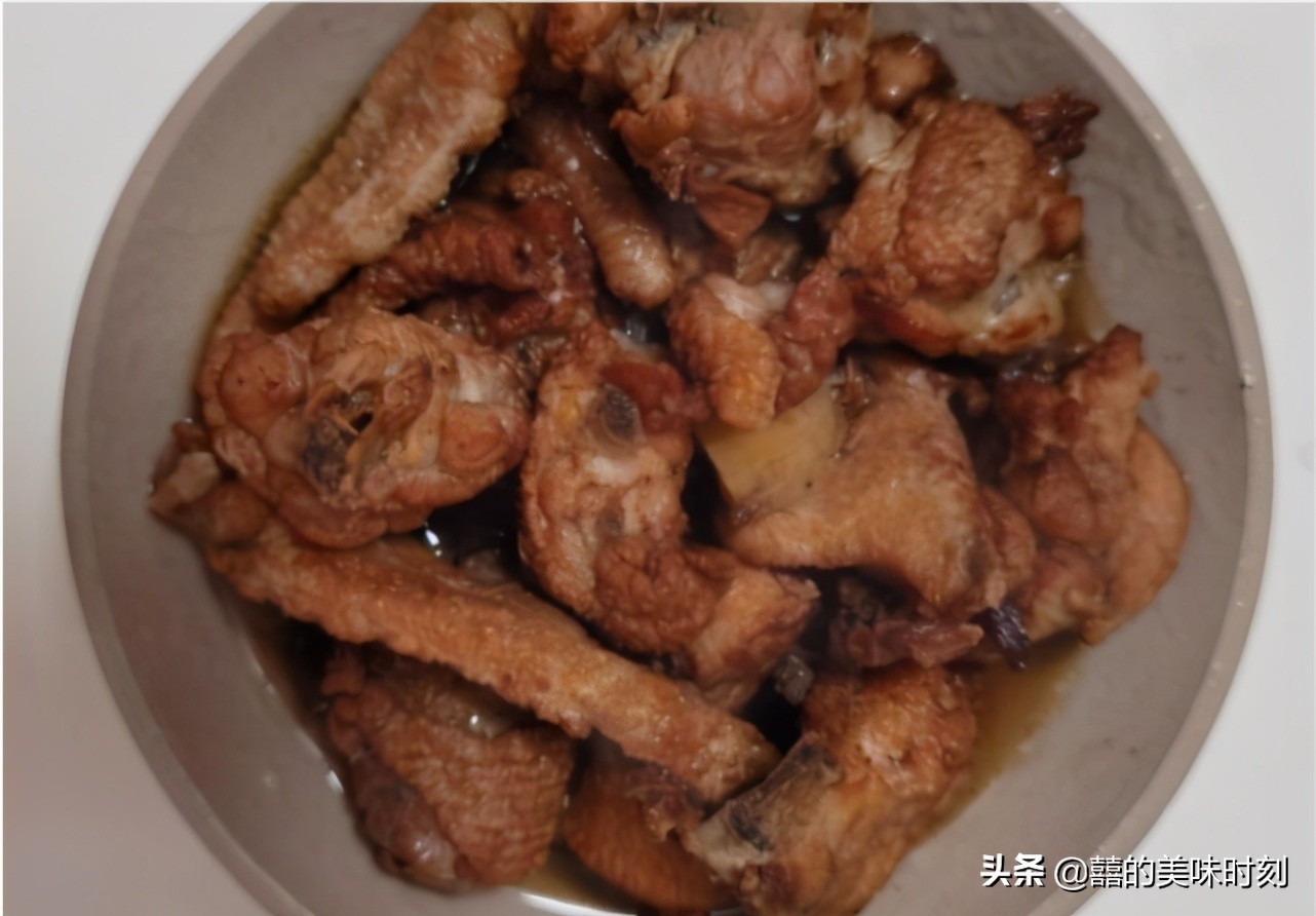 山东大叔做小吃视频在线观看,大叔专心做糁30年每天卖出700碗