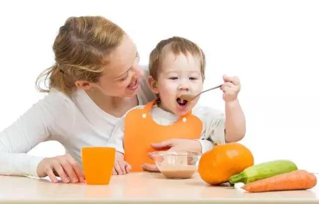 宝宝尿黄是喝奶粉上火吗,宝宝尿黄上火怎么办