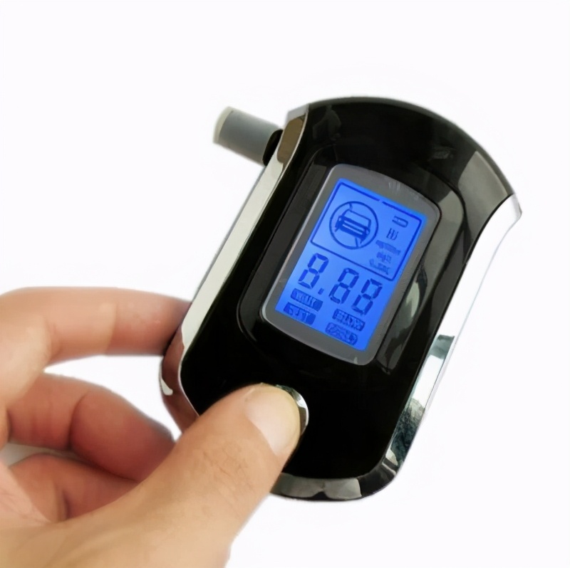 酒后多久血检不会被查出喝酒,喝酒多少小时后可以测出来