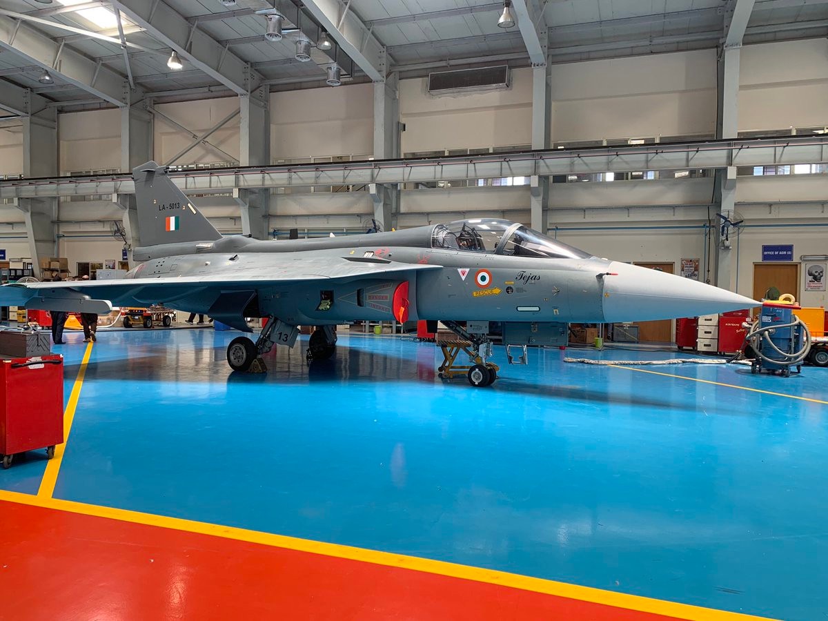 印度光辉战机,印度高价买来的飞机