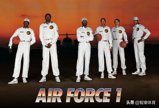 科比4代和5代哪个实战更好,科比4联名undefeated