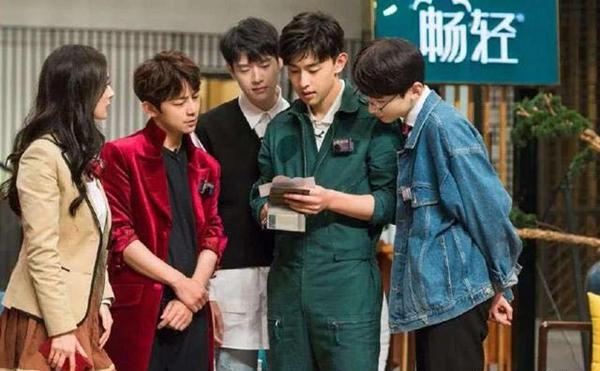 邓伦化身小奶狐，新版《封神演义》全靠他撑人气了！