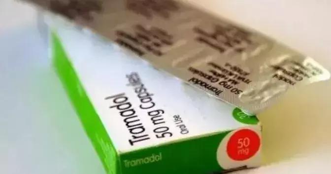 过海关什么东西不能带,过海关为什么不能带东西