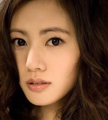 秋瓷炫亲自讲述自己的经历,秋瓷炫的童年到底有多惨