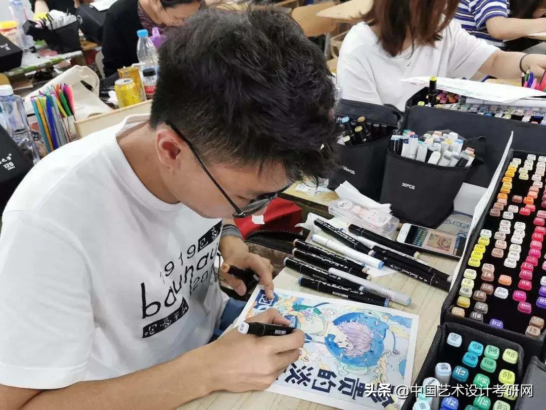 曾经的“反面教材”,现在的手绘第一!三战清美,曲径如何变通途