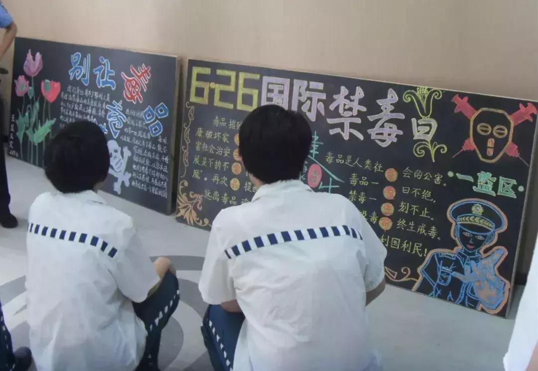 一个医生,一个护士,白天救人,晚上“自杀”