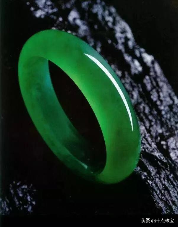 各种绿色宝石详细价格,超人最怕的绿色宝石