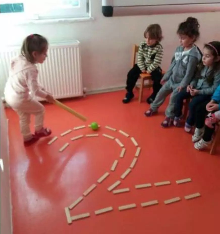 在家就能玩儿的亲子游戏10到15岁,在家10个月亲子早教游戏