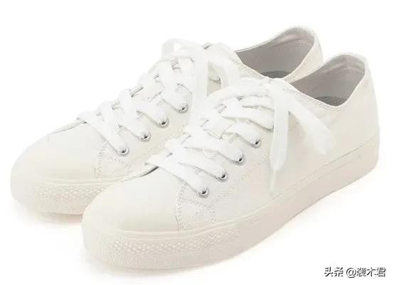 男款潮鞋柜,成熟男人的鞋柜有哪些鞋