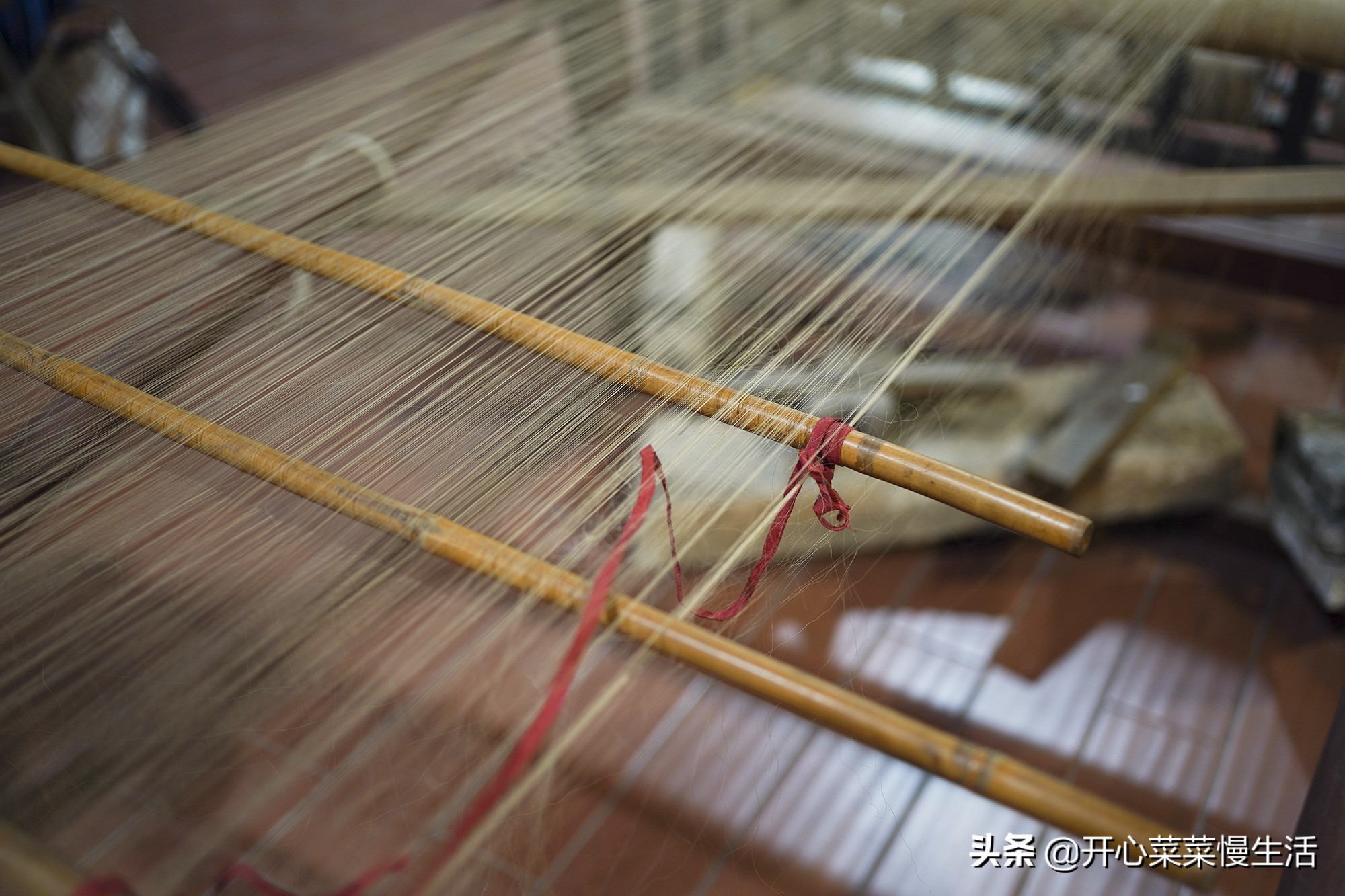 100%的香云纱桑蚕丝套装民国款,穿民国香云纱的女人