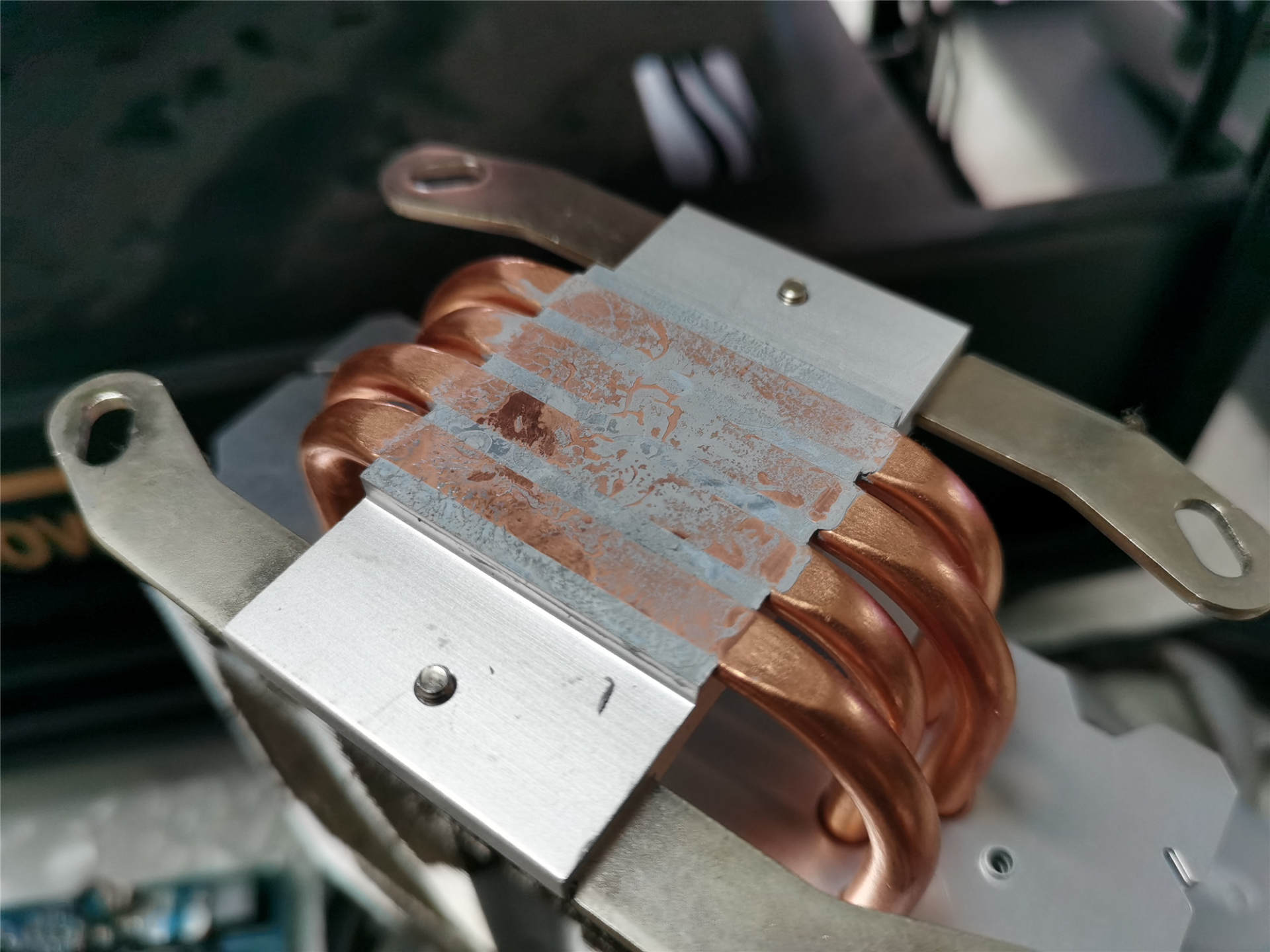 电脑一年清理几次灰,电脑清理灰尘后崩溃