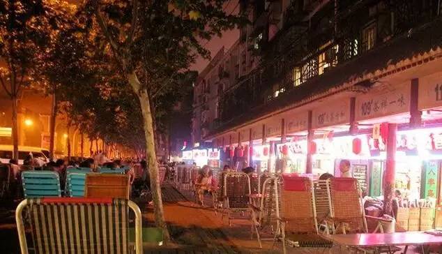 武汉攻略必去的一条街,武汉最神奇的区