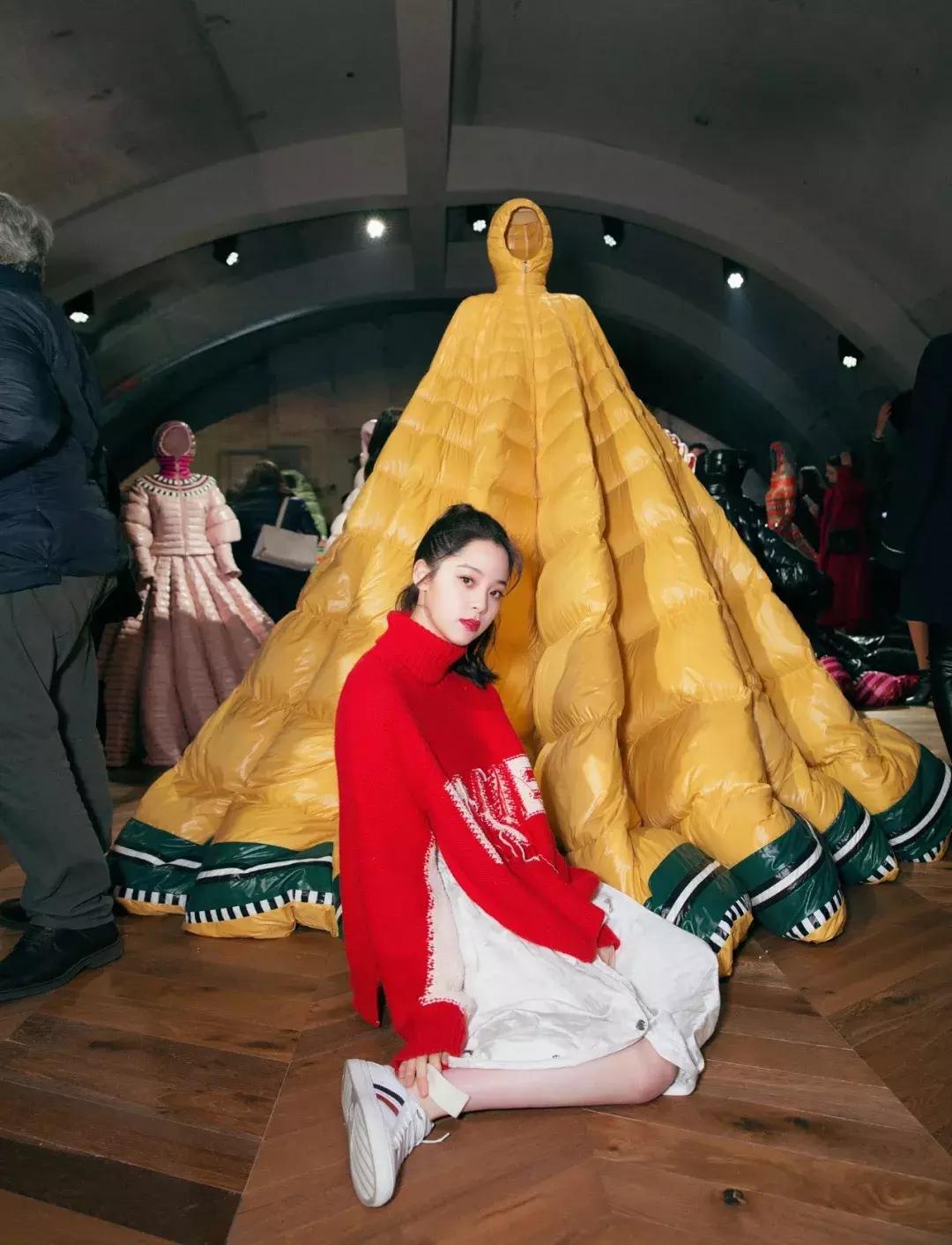 米兰时装周明星合影,明星米兰时装周造型刘诗诗