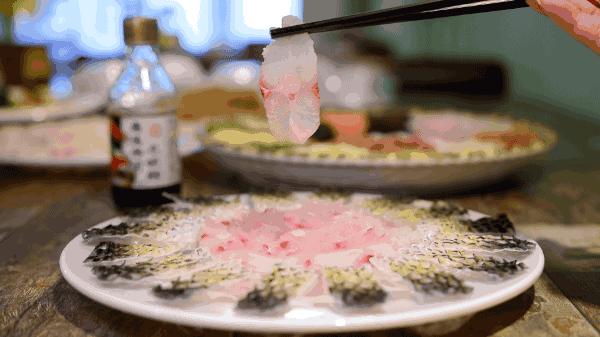 横县鱼生二十四种配料,舌尖上的广西横县鱼生第一刀